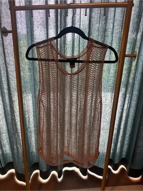 Lightweight Open-Knit Sleeveless Top in Peach